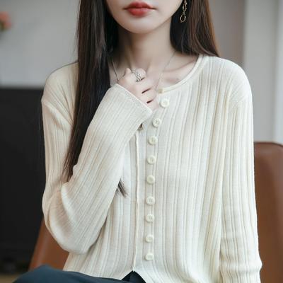 Wiosenno-jesienny nowy design sweter dzianinowy z dekoltem w serek, damska warstwa bazowa zapinana na guziki, krótki płaszcz, top swetrowy