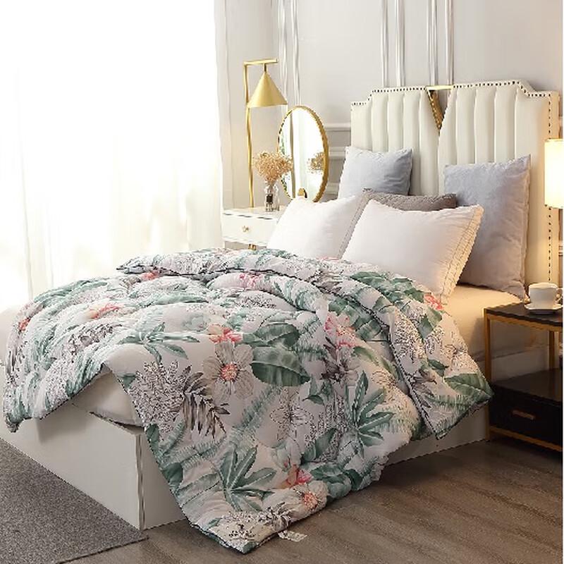 

WOODPECKER Orchid All-Season Quilt