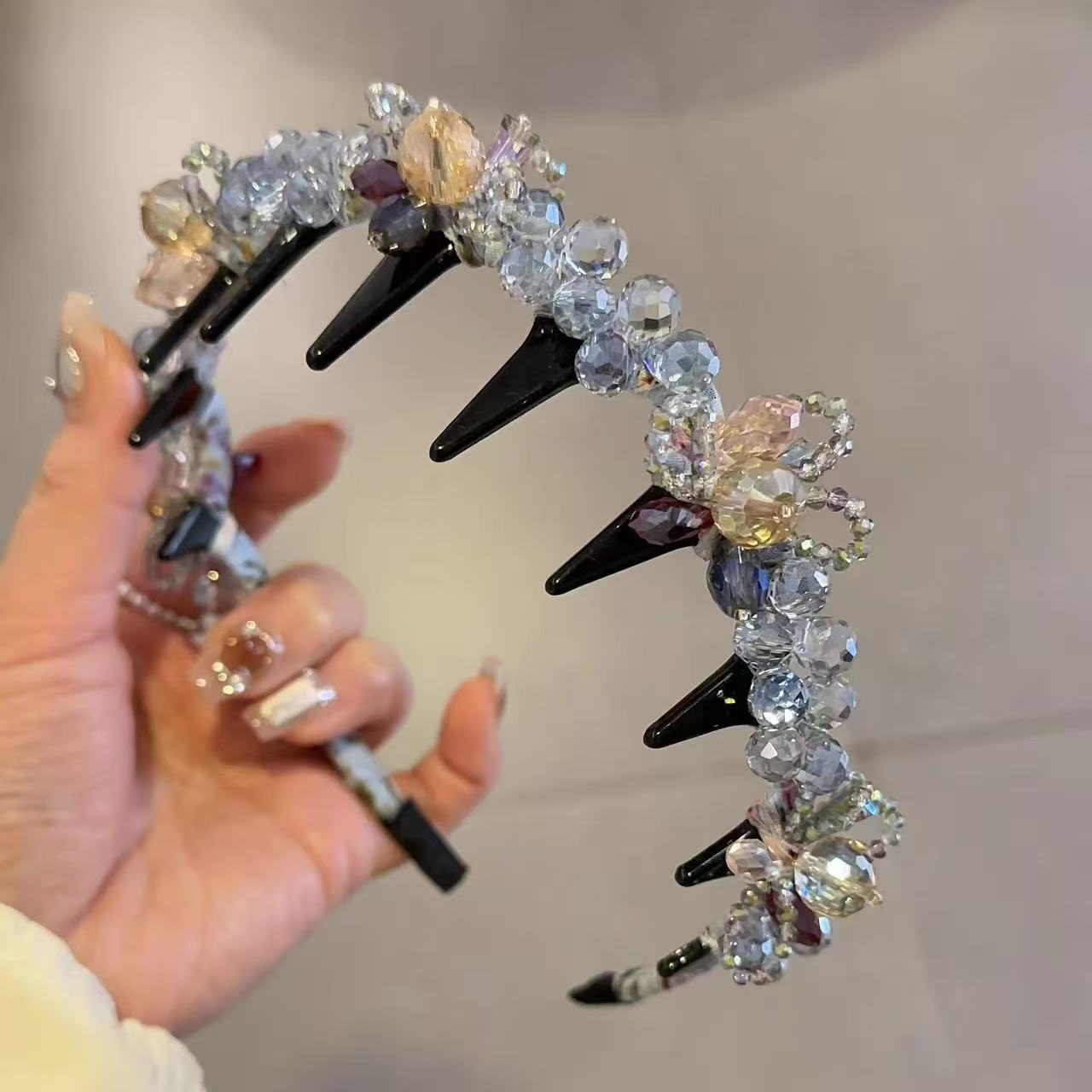 Handmade Wire Wrapped Crystal Headband Non Slip Teeth Vintage Elegant Women High Cranial Top Fashion Hair Hoop A