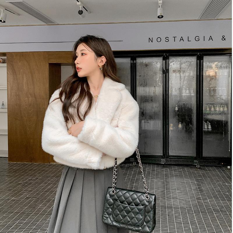 Winter 2024 imitation fur mink hair short suit collar thickened small fragrant young short fluffy coat women