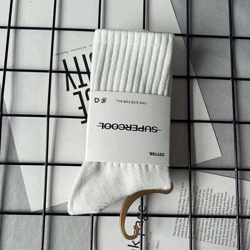 Unisex Mid & High-Calf Cotton Socks – Trendy Solid Colors for Sports & Streetwear, Perfect for Autumn/Winter