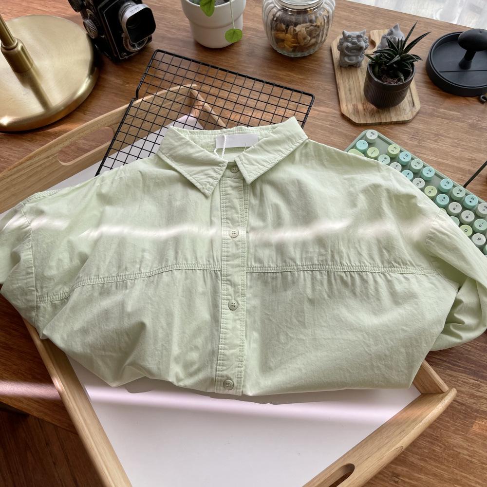 Camisa Simples de Cor Sólida Larga com Lapela Camisa Feminina Moda Casual Elegante Camisa de Mulher para Outono e Primavera