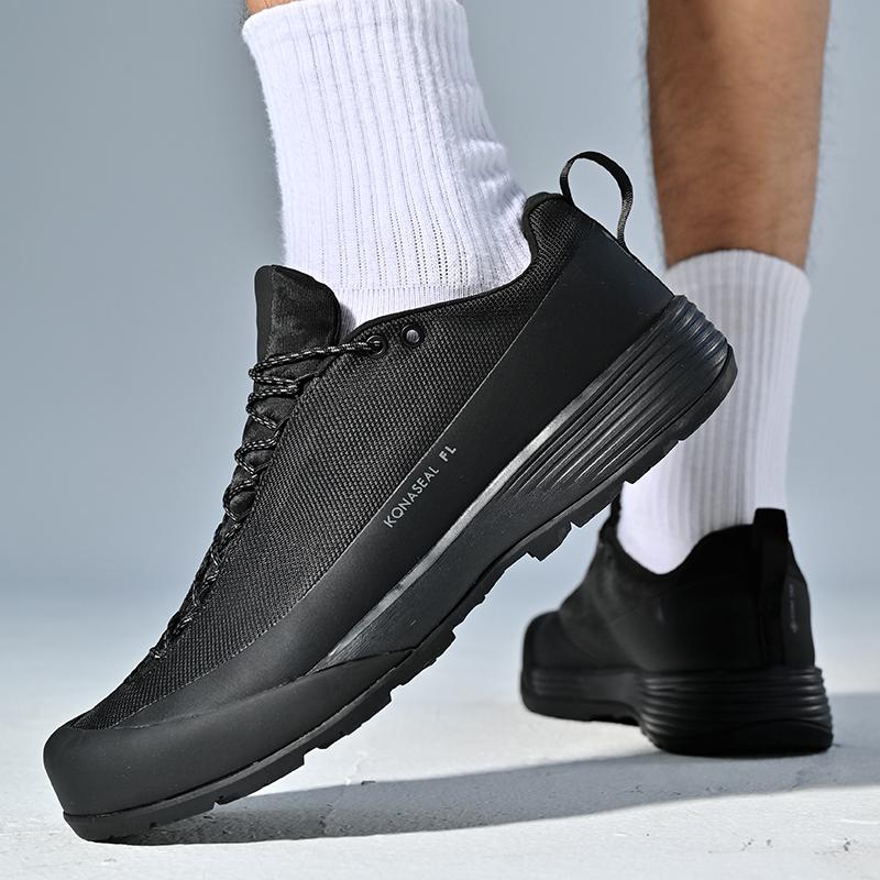 Fashion Brand New Men's Outdoor Lace Up Sports and Leisure Shoes Fashionable Men's Breathable Anti Slip Hiking and Mountaineering Shoes