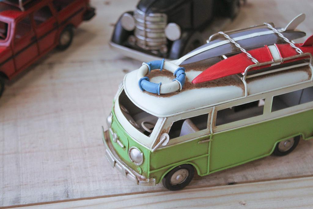 Keystone Nostalgic Deco Wagon, 17 X 7.5 X 10 Cm, Green, DE049520