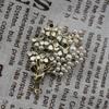 Elegant Retro Bouquet Pearl Brooch - European, American, Japanese & Korean Fashion