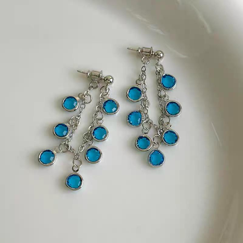 Elegant Grape Cluster and Wheat Ear Tassel Earrings for Women - Fashionable and Versatile Slimming Ear Jewelry