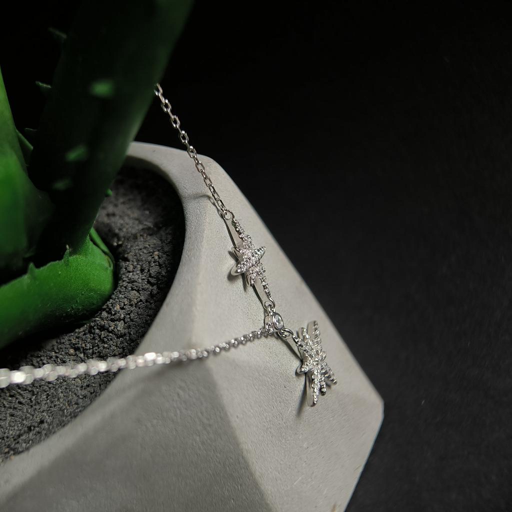 Silver Necklace with Cubic Zirconia, Item Weight 4.24 G (2209195)