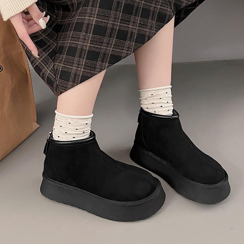 Fashion versatile, lightweight and warm thick-soled snow boots for women 2025 new autumn and winter velvet thickened one-pedal cotton shoes