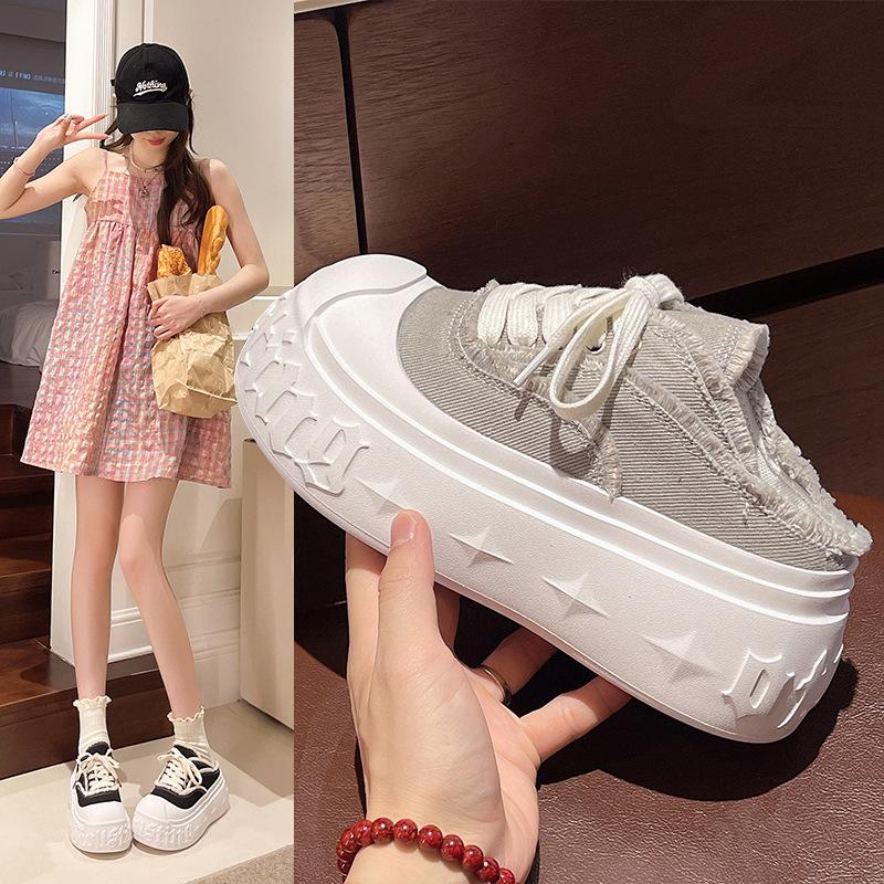 2025 spring and summer Korean version breathable muffin bottom trendy bag head board shoes daily Internet celebrities new thick sole heightening