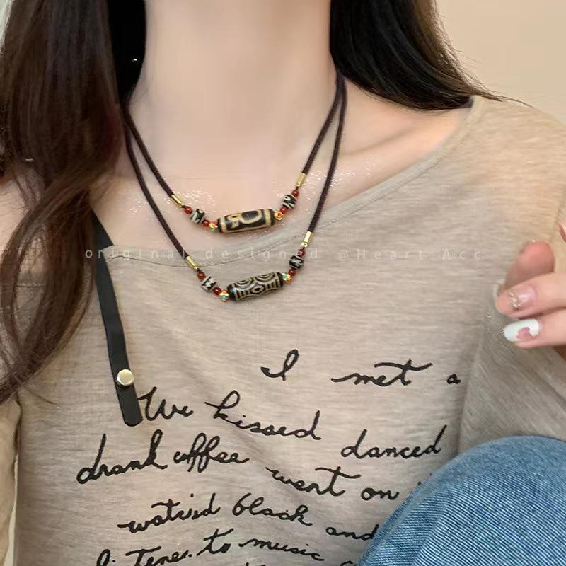 Ethnic Tibetan Nine-Eyed Dzi Bead Necklace - Unisex Retro Design for Couples