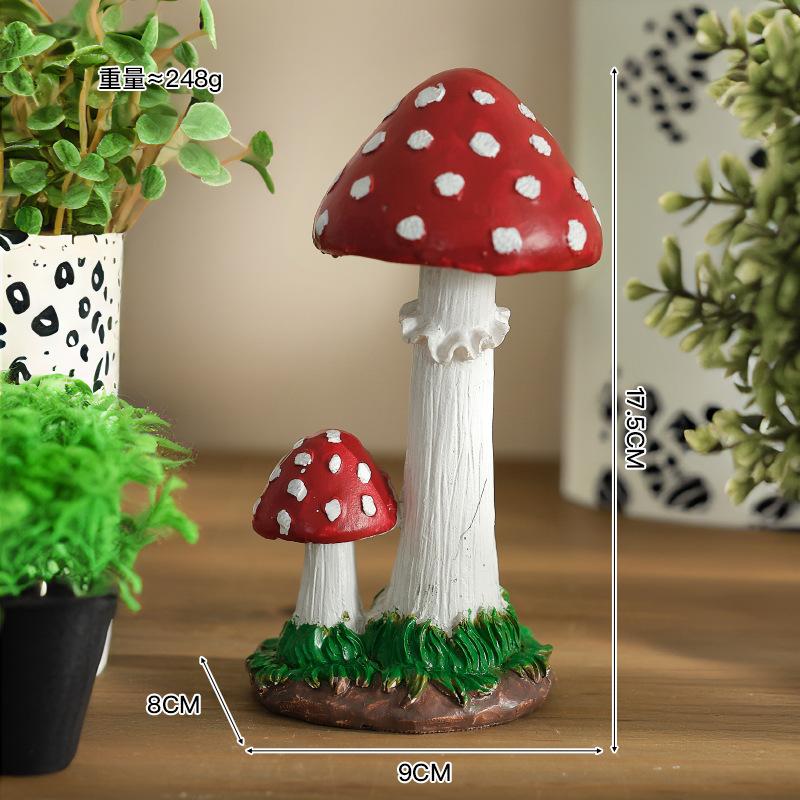 Cute Mini Resin Mushroom Shaped Figure Ornament Decor Statue Waterproof Miniature Gift Patio Bonsai Dollhouse Fairy Garden Lawn
