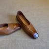 Minimalist Style Leather Flat Shoes Slip-On French Elegance Women's Square Head Commuting Little Leather Shoes Retro Pure Color