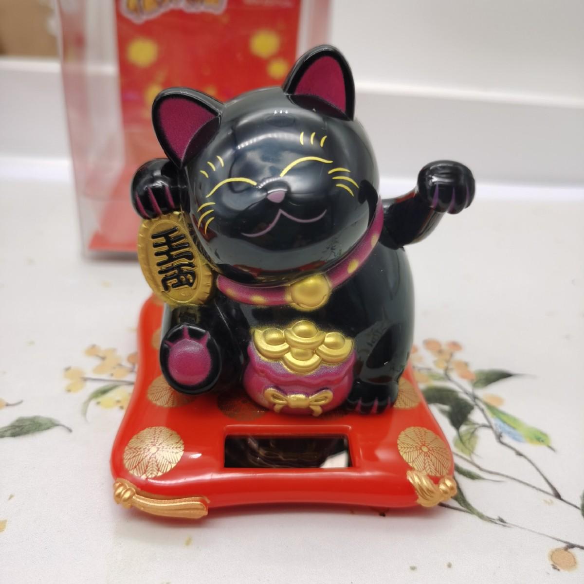 Миниатюрная фигурка кота манеки-неко на солнечной батарее - Креативное украшение для автомобиля и ручная работа