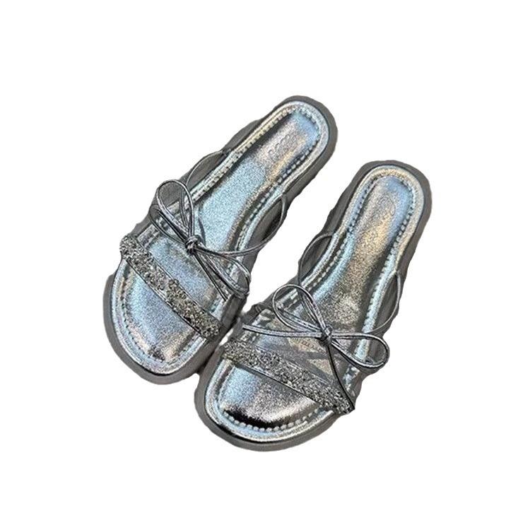Silver Slippers Women's Summer Wear 2025 New Korean Version French Fairy Flat-bottomed Holiday Seaside Sandals