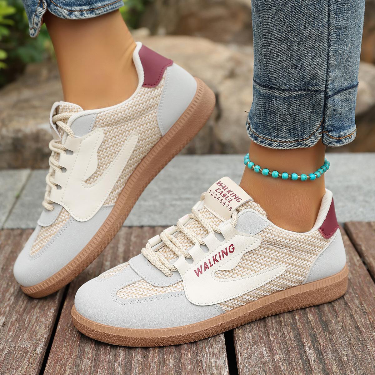 

Простые плетеные дышащие ретро немецкие тренировочные кроссовки для женщин весна и осень 2025 года новые легкие повседневные универсальные спортивные туфли 36