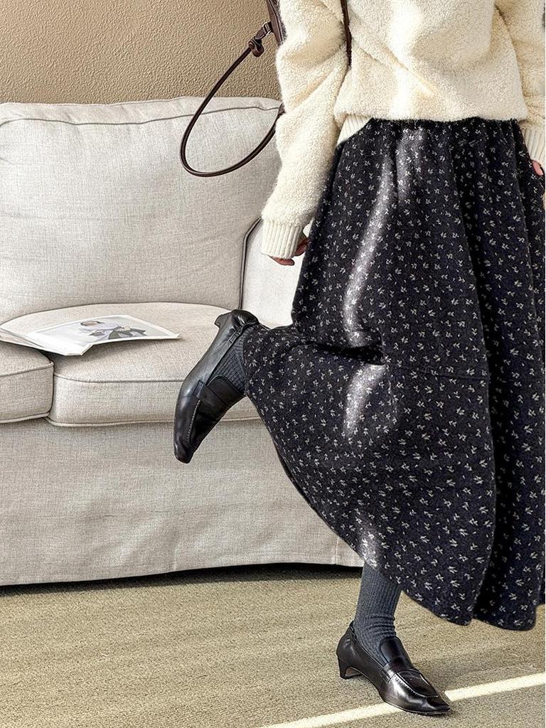 Youge Retro Floral Woolen Mid-Length Skirt with Elastic Waist 860