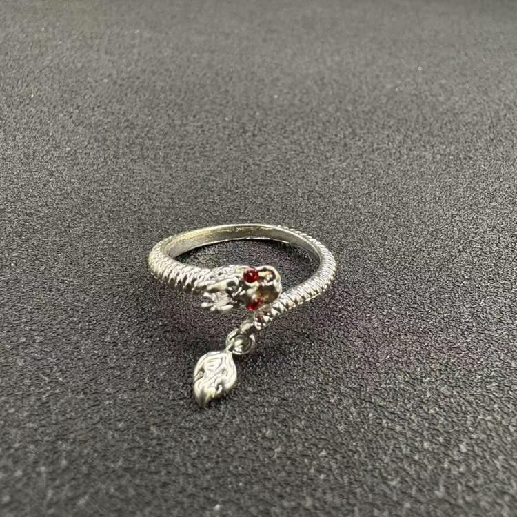 Gold-Plated Dragon Tail Qiankun Ring: Adjustable Niche Design for Live Broadcasts