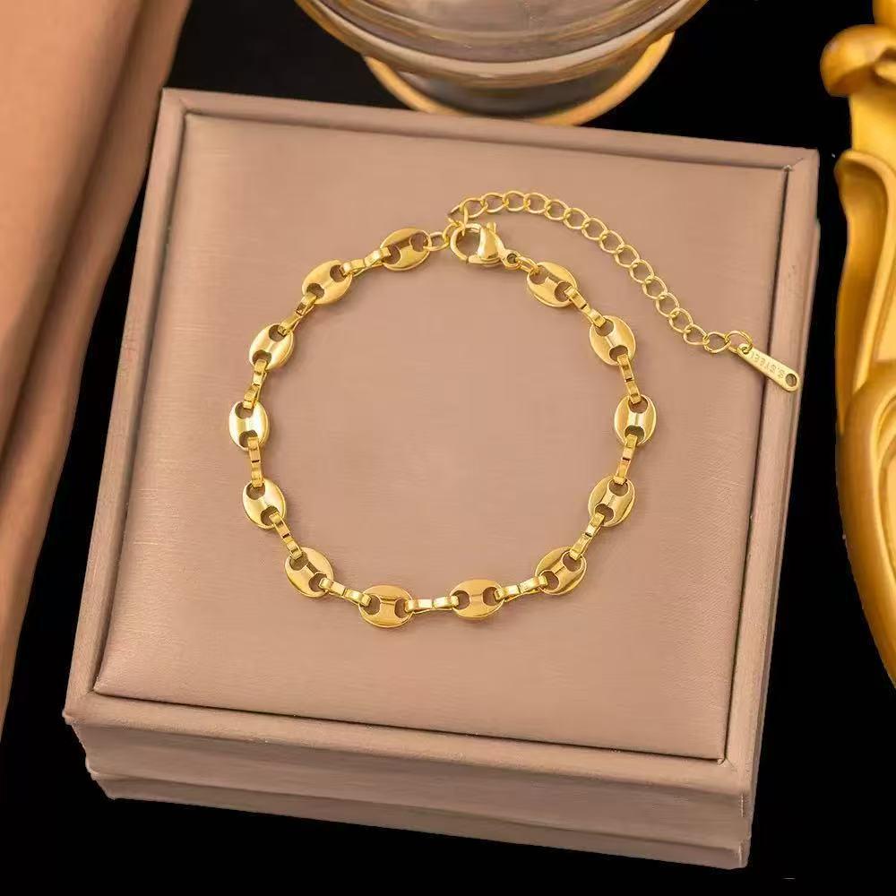 18K Gold Trendy Cuban Link Necklace: European & American Style, Non-Fading, Fashionable Personalized Chain, High-End Jewelry.