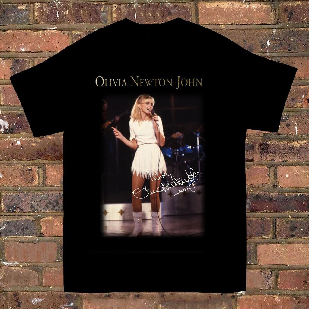 OLIVIA NEWTON JOHN SINGT IM KONZERT Schwarzes Unisex-T-Shirt S-5XL