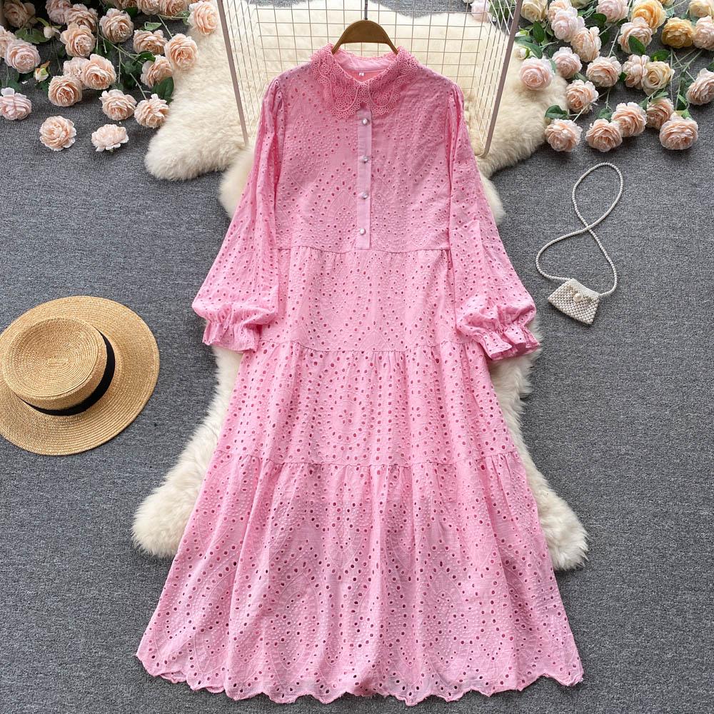 

RUGOD Небольшое свежее высококачественное платье с длинными рукавами и полыми лацканами в нежном французском стиле. Свободное и тонкое платье трапециевидной формы. M