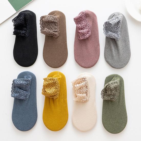 Women Winter Ankle Socks Thermal Socks with Lace Cuffs Warm Socks with Anti-Slip Sole for Daily Wear Street Dates