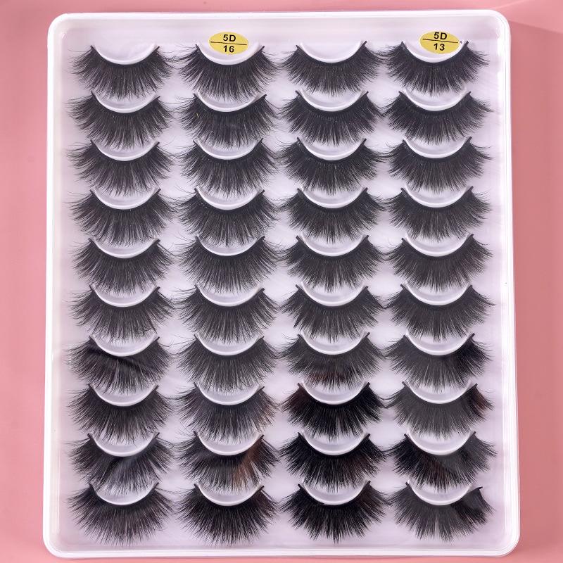 

Internet celebrities with the same 20 pairs of 15-20mm false eyelashes, natural slender European and American style thick curled eyelashes