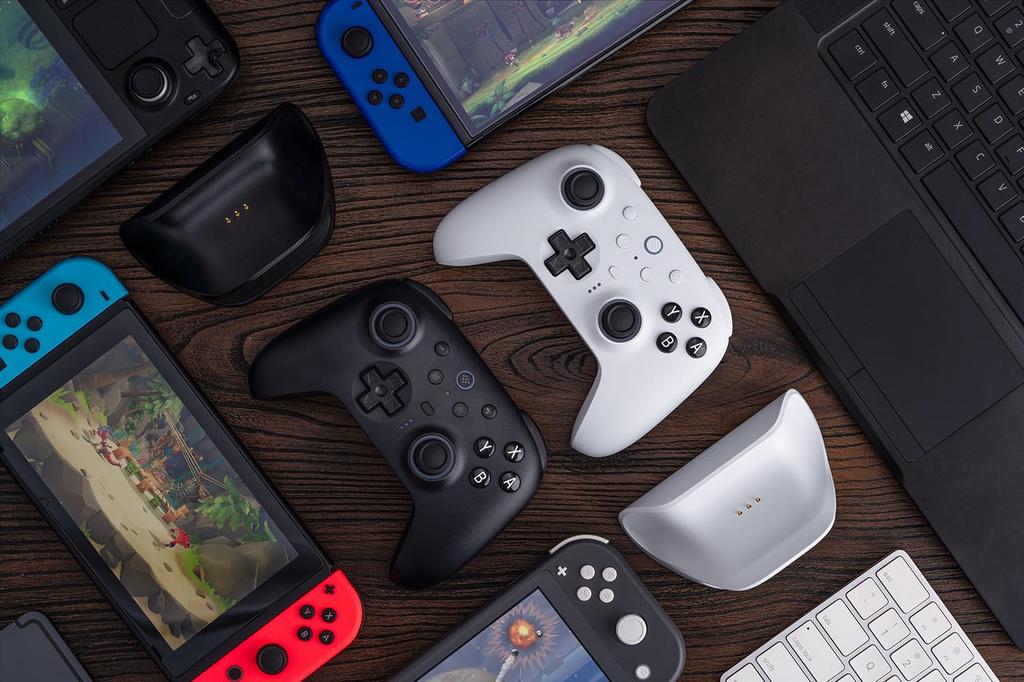 8BitDo Ultimate 2 Bluetooth Controller for 2 Windows Switch Pro Controller with TMR Switchable Hall Vibration and Motion RGB Fire Ring Switch/Switch &