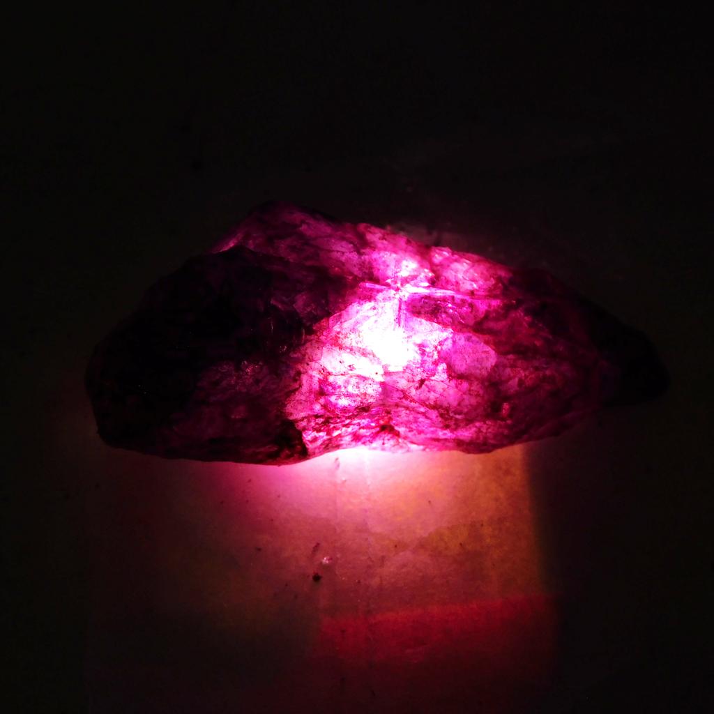Natural Purple Sapphire Loose Gemstone Uncut Raw 300.35 Ct Rough Uncut September Birthday Birthstone