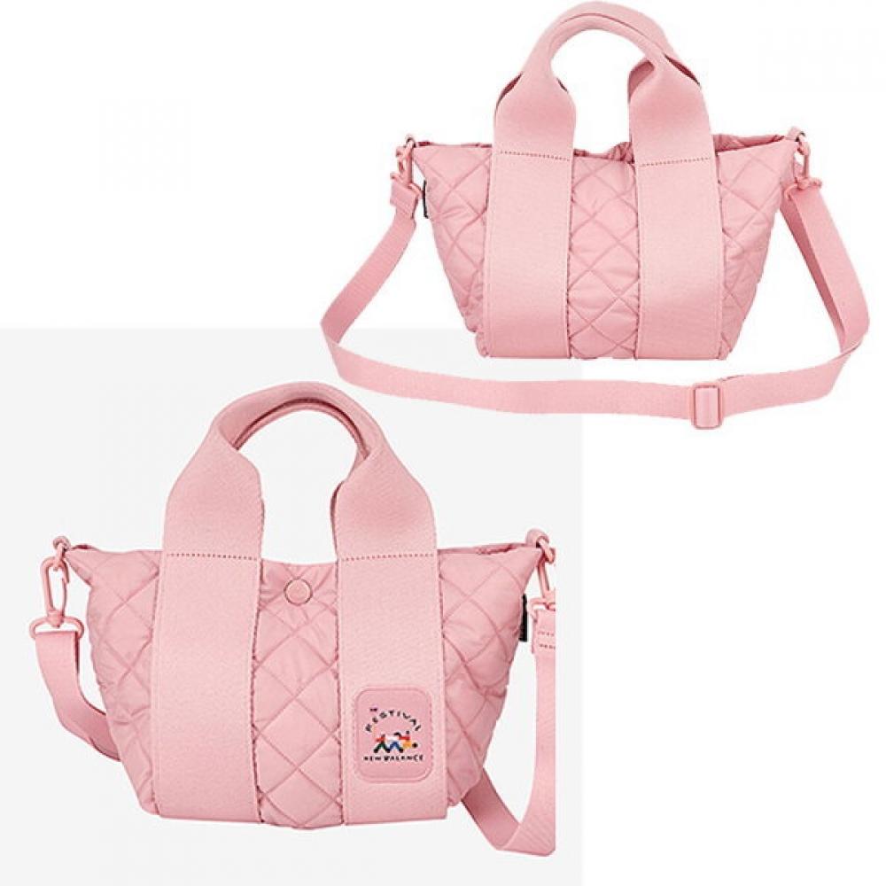 

New Balance Kimdaye Mini Padded Tote Bag Nk8acf615u 25 Kids Bag Auxiliary Bag Pink