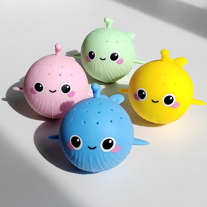 Jouet à presser original pour soulager le stress, designs Crabe, Canard, Baleine et Poulpe, Jouets de bain réalistes, Aspire l'eau pour Fête & Natation