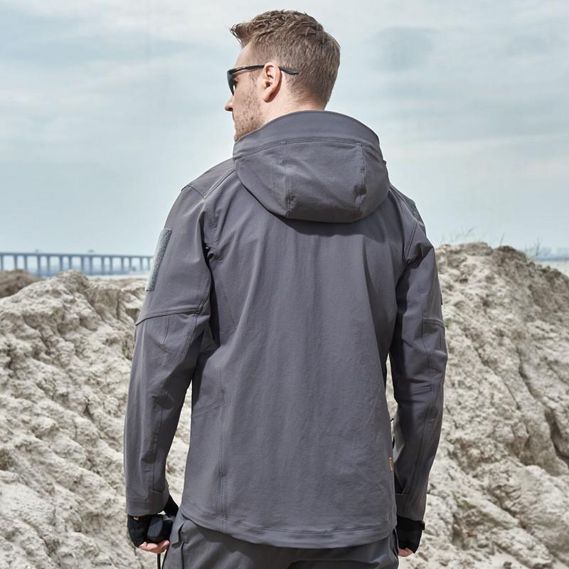 B4 Portable Soft-shell Wind-proof Water-splashing Hooded Outdoor Assault Jacket Men's Coat Hiking Suit