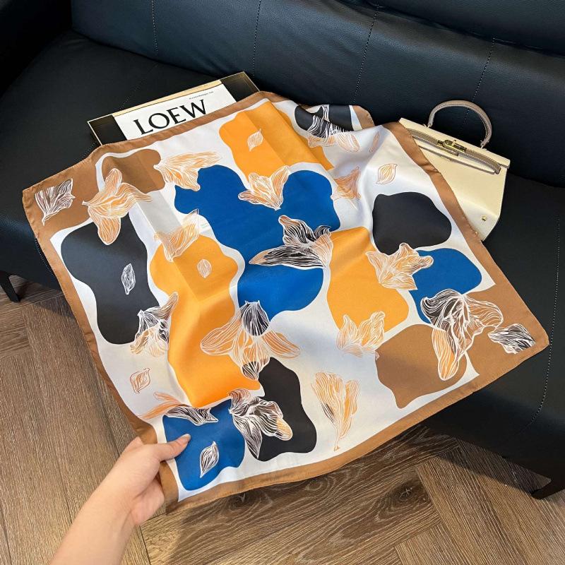 Fashion Black and White Printing Temperament Square Scarf Imitation Silk Korean Version Decorative Scarf Scarf Professional Decorative Shawl Silk Scar