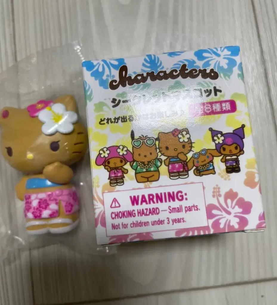 [Personal Price] Hello Kitty Hawaii Figure (Unopened)