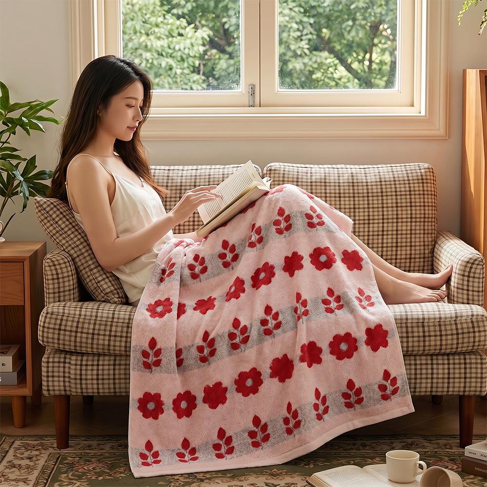 Large Grade A Yarn-Dyed Jacquard Cotton Bath Towel - Thick, Absorbent, Adult Style