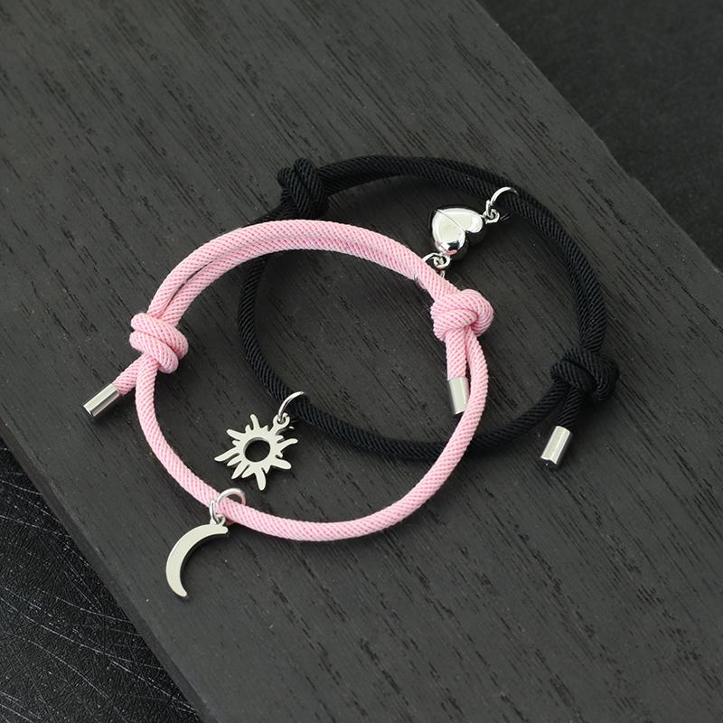 Romantic Couple Bracelet 2Pcs/Set Heart Magentic Matching Braclet Valentine Day Gift Paired Sun Moon Relationship Love Braslet