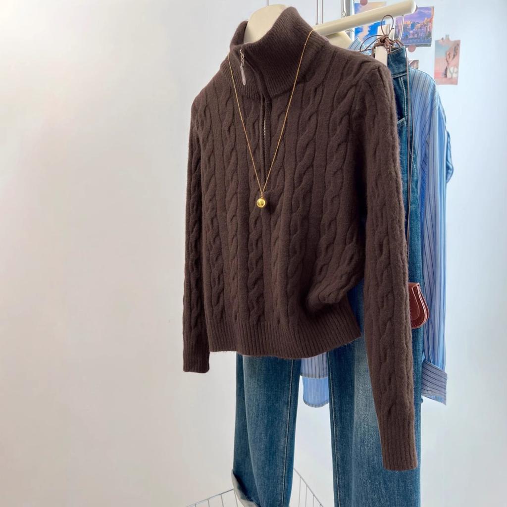 Retro stand-up collar half-zipper twist sweater for women's autumn and winter fashion high-end sense soft waxy outer knitted top for women