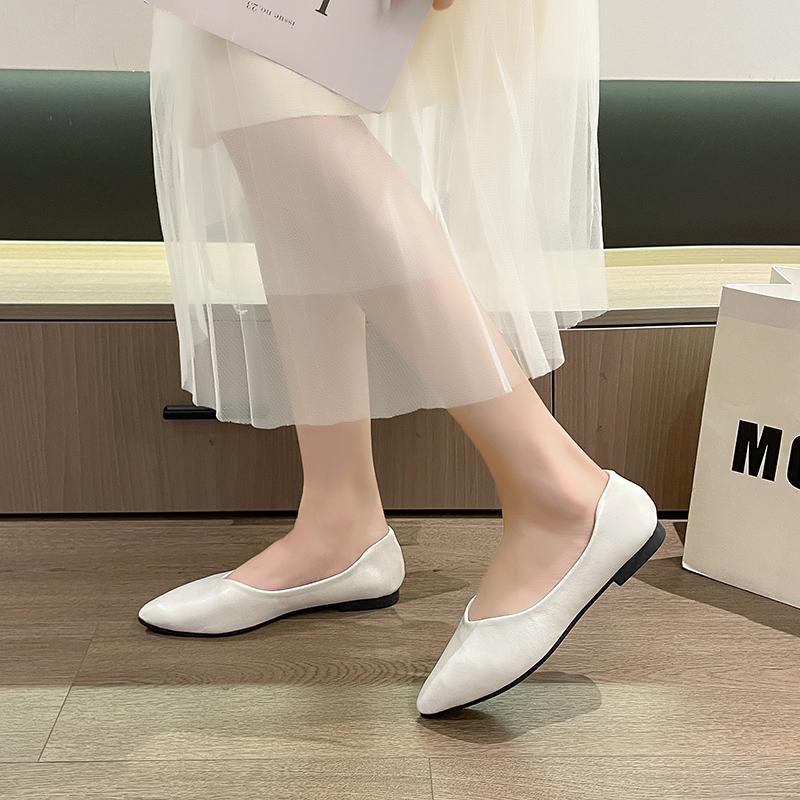 Mode 2024 Mode Printemps et Automne Nouvelles Chaussures Élégantes à Bout Pointu et Talon Carré pour Femmes Chaussures Décolletées Respirantes