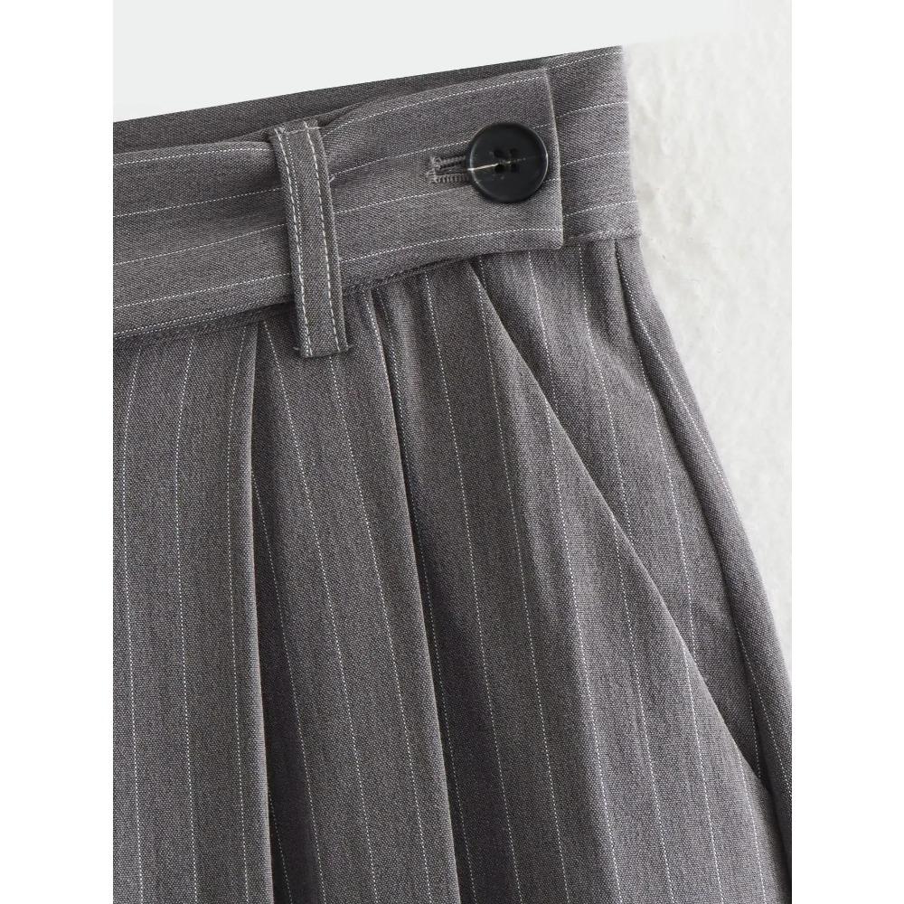 Женский комплект из полосатого пиджака и топа — фото 20