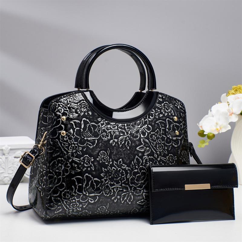 Atmospheric Handbag, New Large Capacity Crossbody Bag, Casual and Fashionable Single Shoulder Armpit Bag