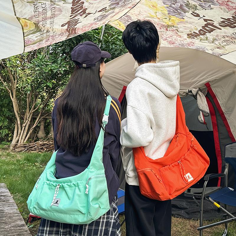 Flowers And Teenagers Have The Same Messenger Bag, Women'S Large-Capacity Bag, Commuter Backpack, Sports Shoulder Bag, Tote Travel Bag.