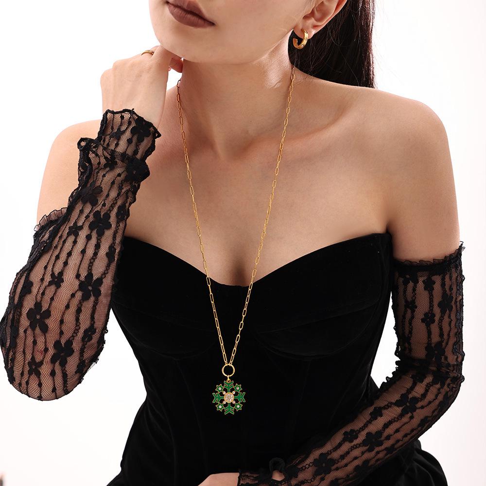 Mili Zircon Drip Oil Snowflake Pendant Necklace In Stainless Steel – European & American Romantic Fashion Style.