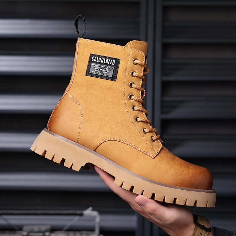 Fashion High Quality Male Genuine Leather Ankle Boots Classic Outdoor Motorcycle Shoes Mens High Top Casual Shoes New Trendy Jeans Boots