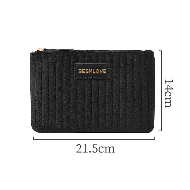 

Spacious Travel Makeup Bag Organizer with Portable Design Velvet Material Toiletry Pouch for Cosmetics and Small Essentials чёрный