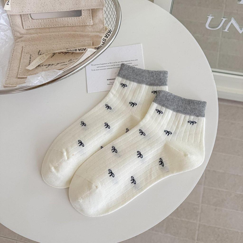 Korean Style Embroidered Bow White Cotton Women's Short Socks