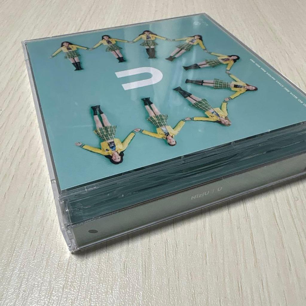 [USED] NiziU 1st Album "U" (First Press Limited Edition B2CD + Booklet)