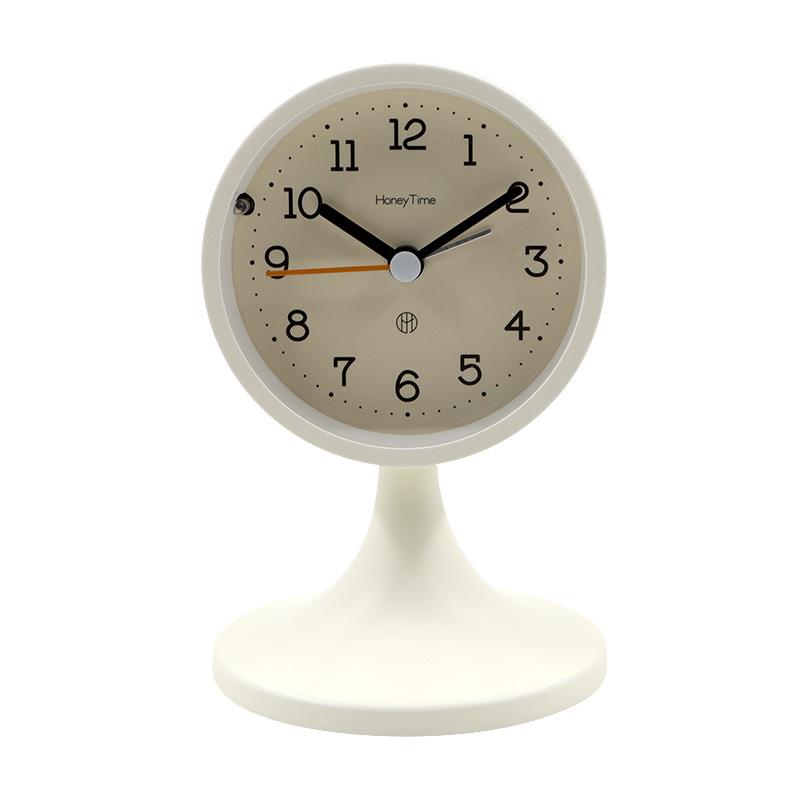 New Round Metal Table Clock, Simple Design, Suitable for Living Rooms, Studies, and Bedrooms, Suitable as a Silent Alarm Clock for Students
