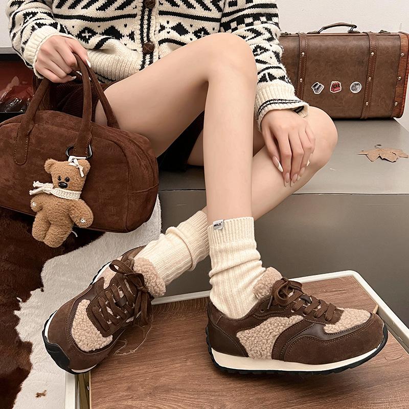 

Self-kept version~ Lamb wool soft-soled cotton shoes 2025 winter new retro and thin sports and leisure velvet Forrest Gump shoes 40 темно-коричневого кольору
