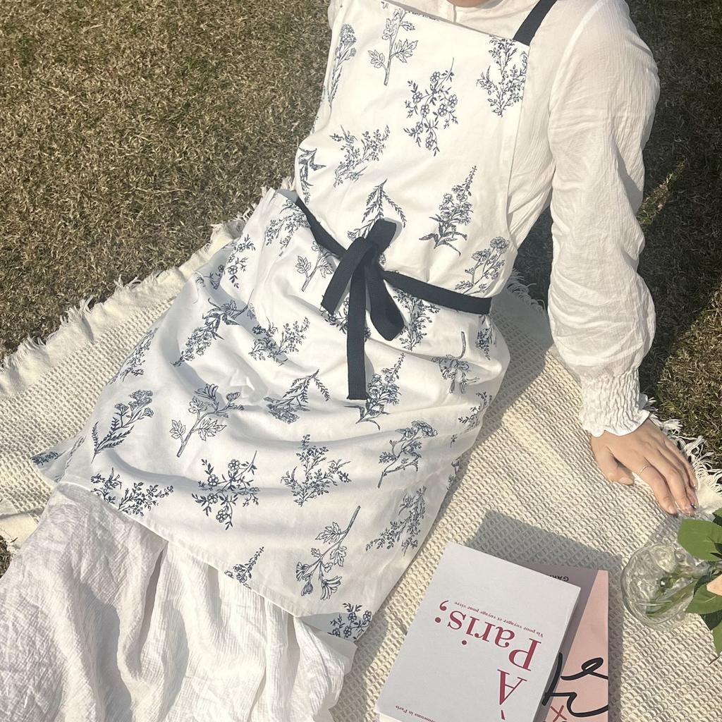 1pc Pure Cotton Canvas Drawstring Apron Black and White Leaf-shaped Apron Korean Style Modern Simple Kitchen Supplies