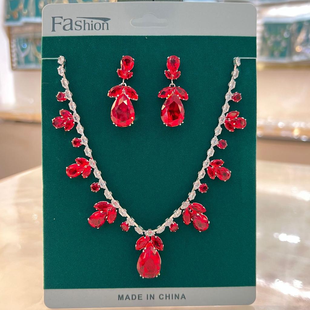 Modeschmuck Halskette Ohrringe Set Braut Zirkon Set Kette Hochzeitskleid Toastkleid Dinner Accessoires Geschenk Frauen