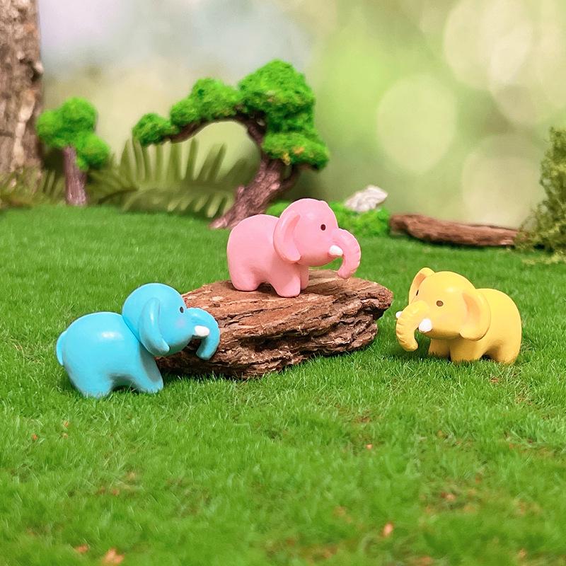 Colorful Q Version Elephant PVC Figurine: Car Ornament & Cake Decoration